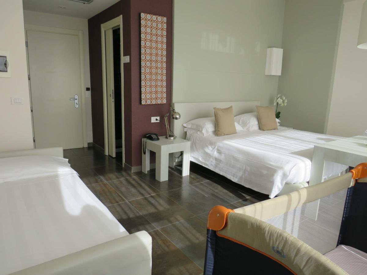 Hotel Joseph Марина-ди-Пьетрасанта Экстерьер фото