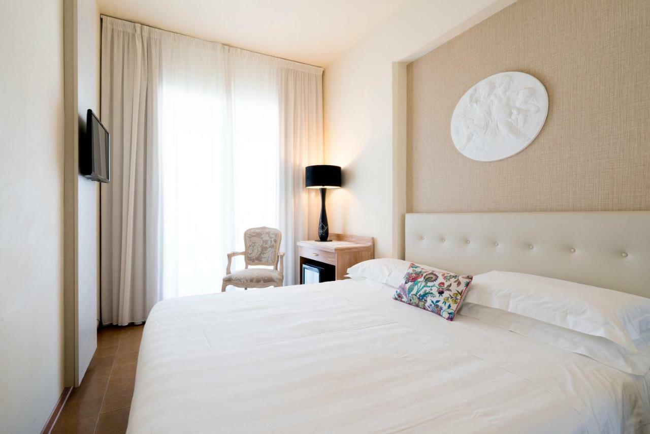 Hotel Joseph Марина-ди-Пьетрасанта Экстерьер фото