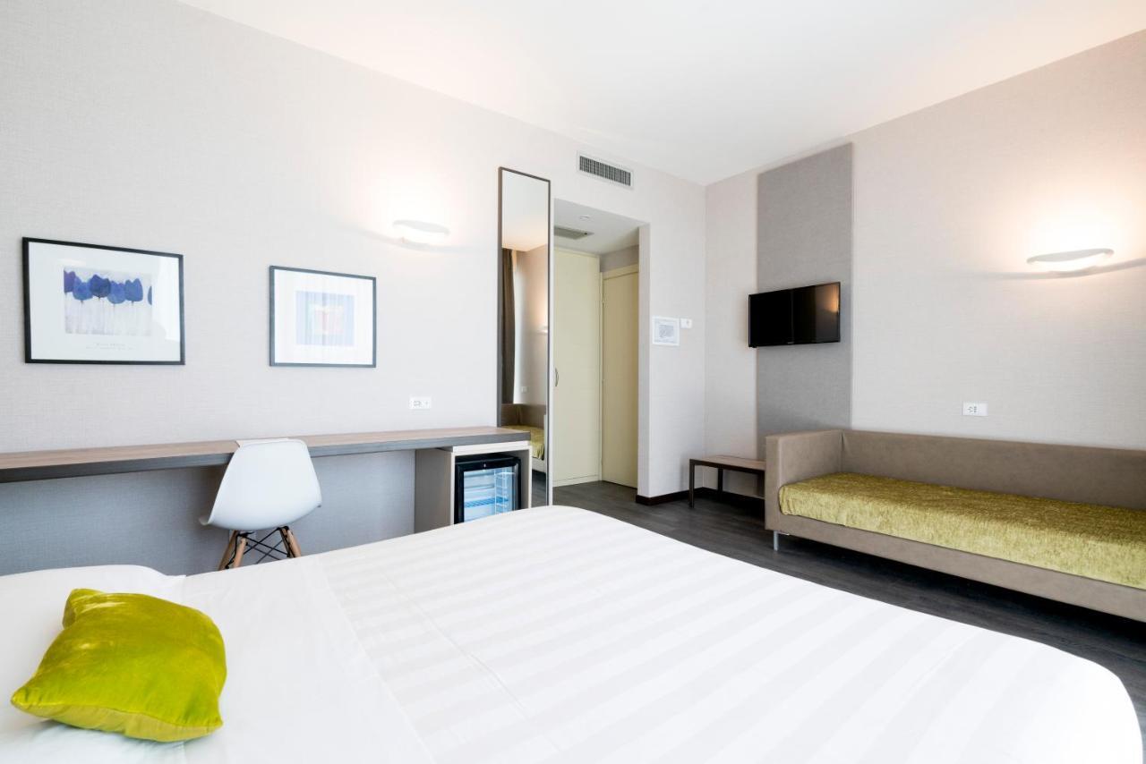 Hotel Joseph Марина-ди-Пьетрасанта Экстерьер фото